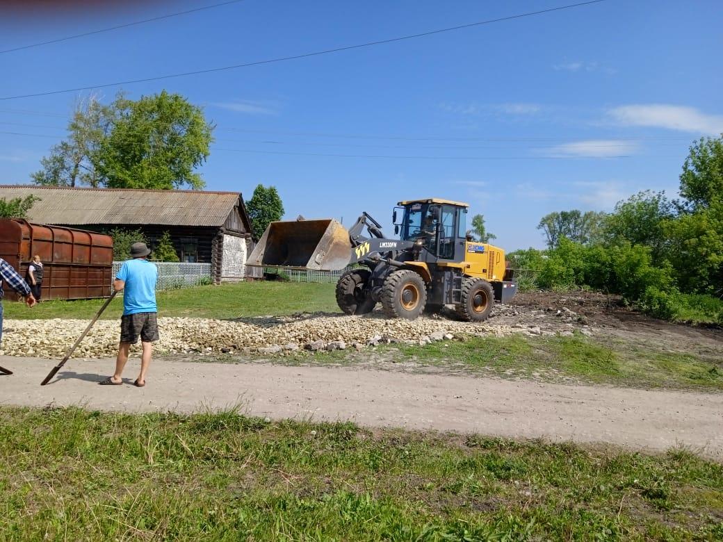 Обустроили площадку.