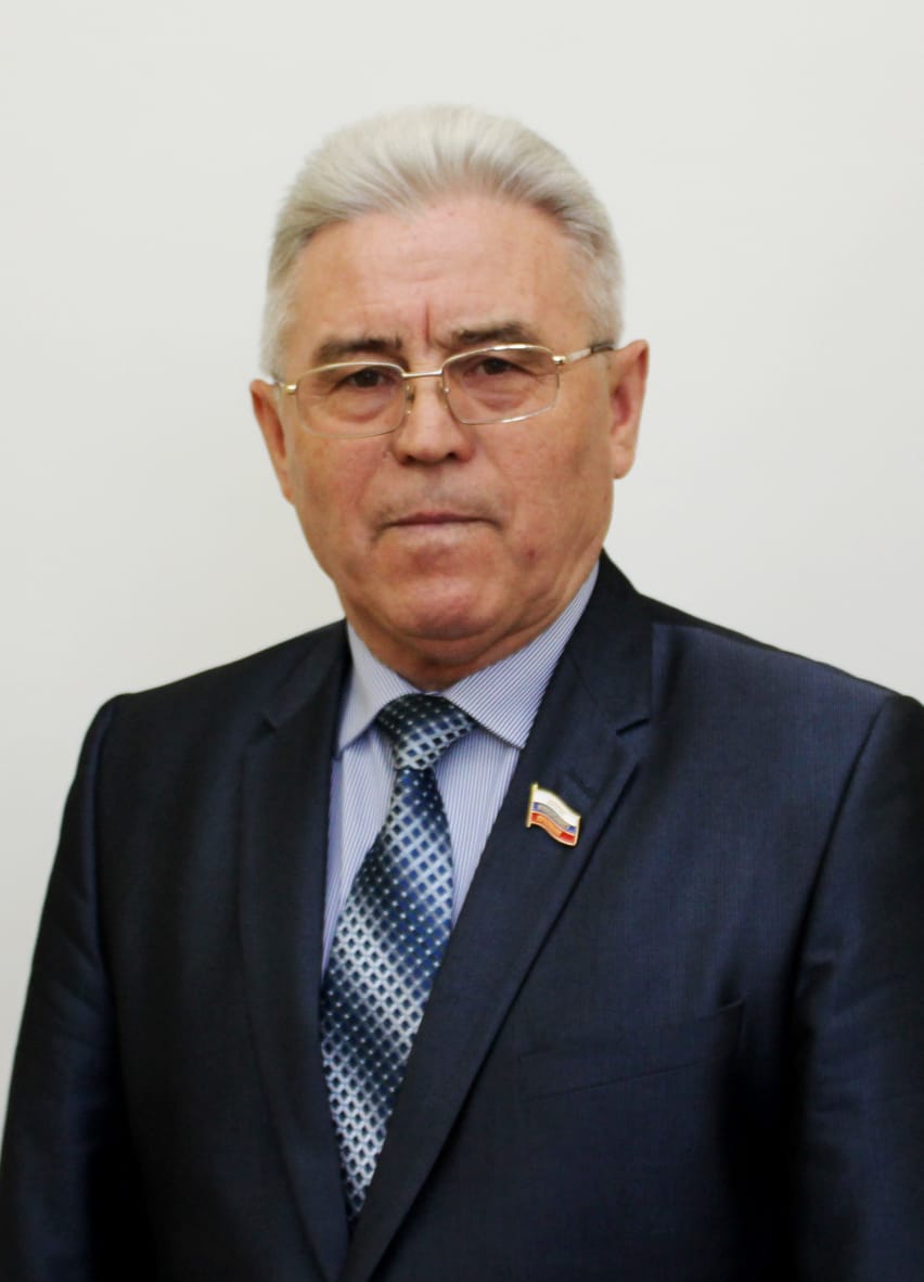 Салюкин Вячеслав Васильевич.